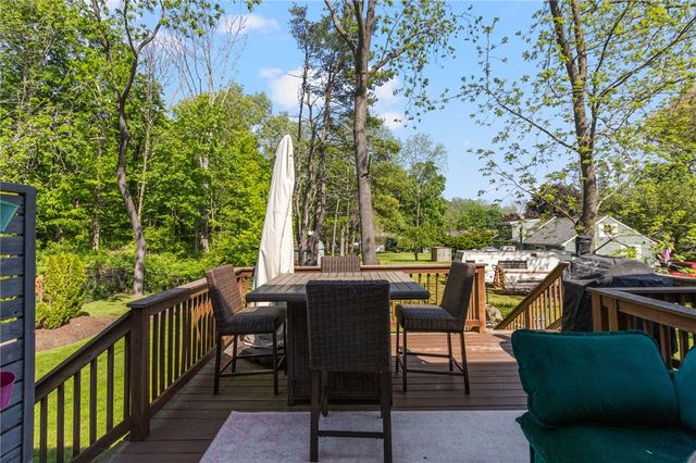 23 Clinton Avenue, Scituate, RI 02831