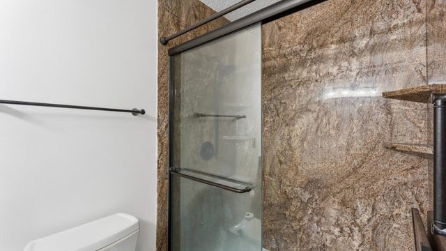 2903 Crestwood Ln, Kilgore, TX 75662