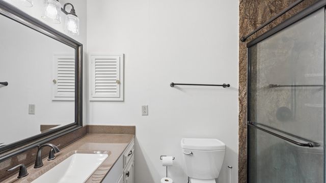 2903 Crestwood Ln, Kilgore, TX 75662