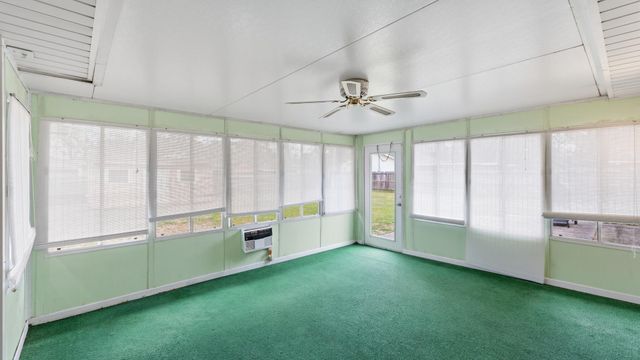 2903 Crestwood Ln, Kilgore, TX 75662