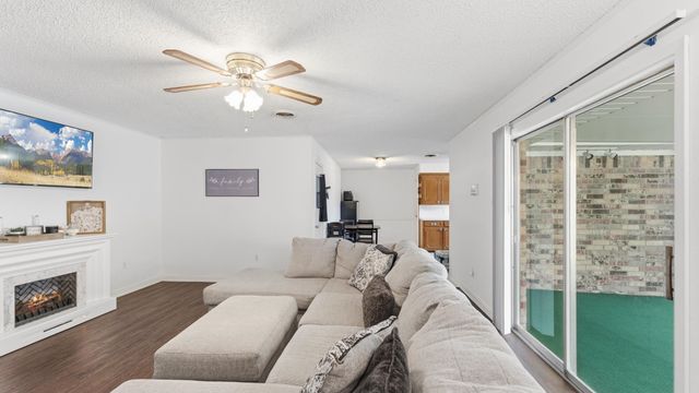 2903 Crestwood Ln, Kilgore, TX 75662