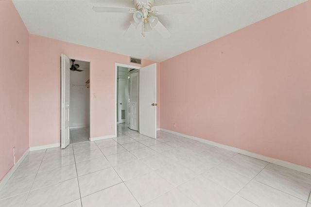 9641 SUNRISE LAKES Boulevard 208, Sunrise, FL 33322
