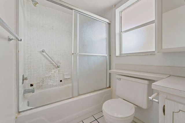 9641 SUNRISE LAKES Boulevard 208, Sunrise, FL 33322