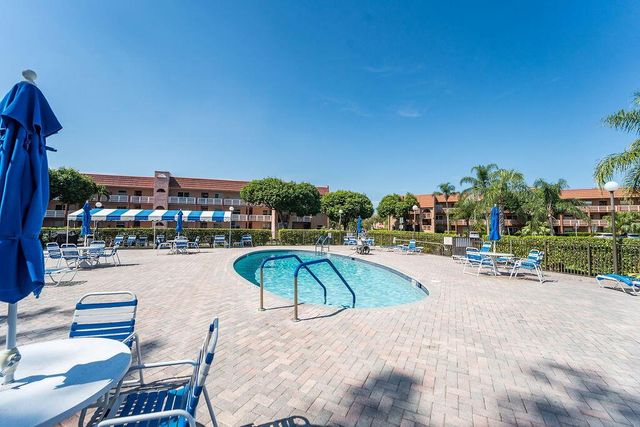 9641 SUNRISE LAKES Boulevard 208, Sunrise, FL 33322