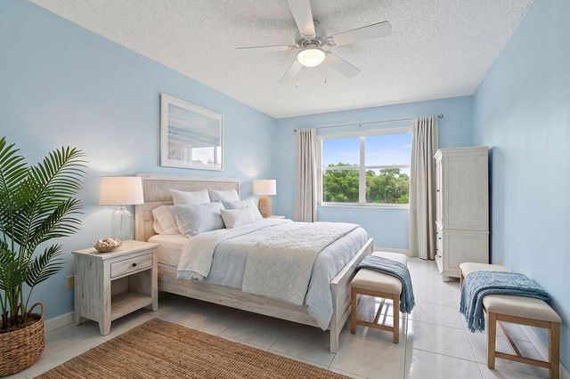 9641 SUNRISE LAKES Boulevard 208, Sunrise, FL 33322