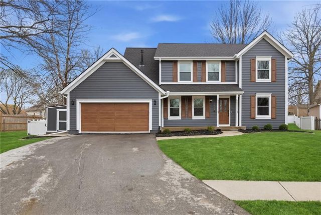 1413 S Sheridan Bridge Circle, Olathe, KS 66062