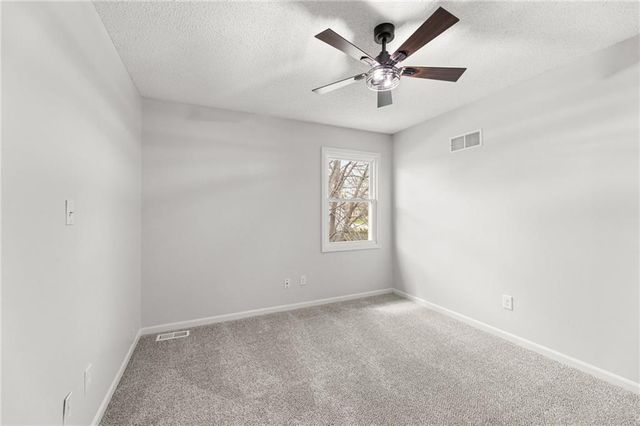 1413 S Sheridan Bridge Circle, Olathe, KS 66062