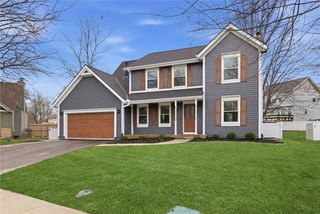 1413 S Sheridan Bridge Circle, Olathe, KS 66062