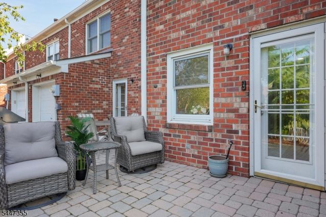 16 Yarmouth Ct, Scotch Plains Twp., NJ 07076