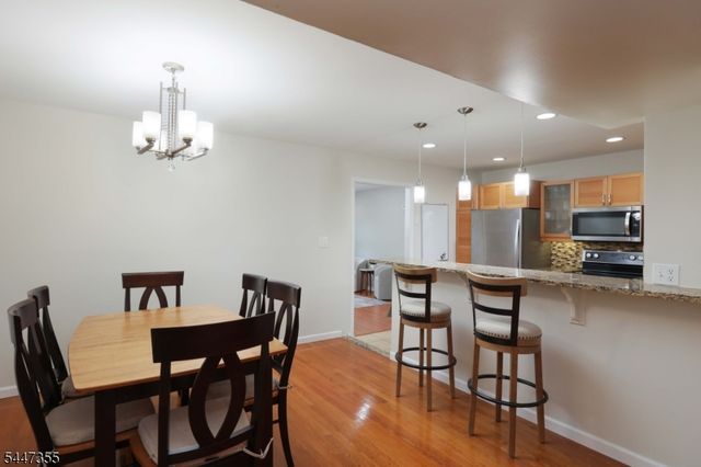 16 Yarmouth Ct, Scotch Plains Twp., NJ 07076