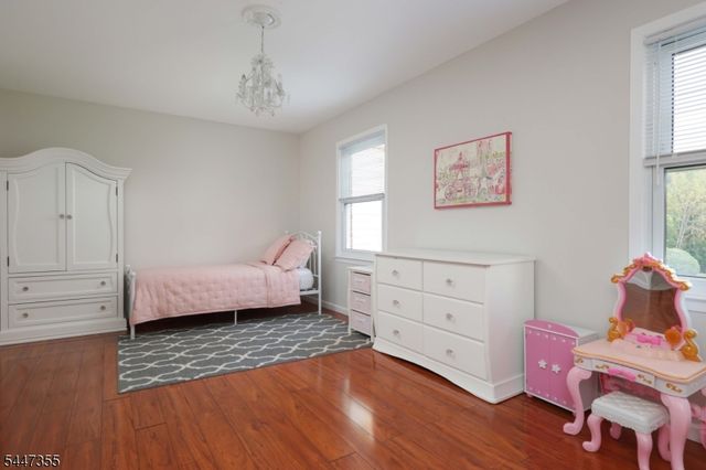 16 Yarmouth Ct, Scotch Plains Twp., NJ 07076