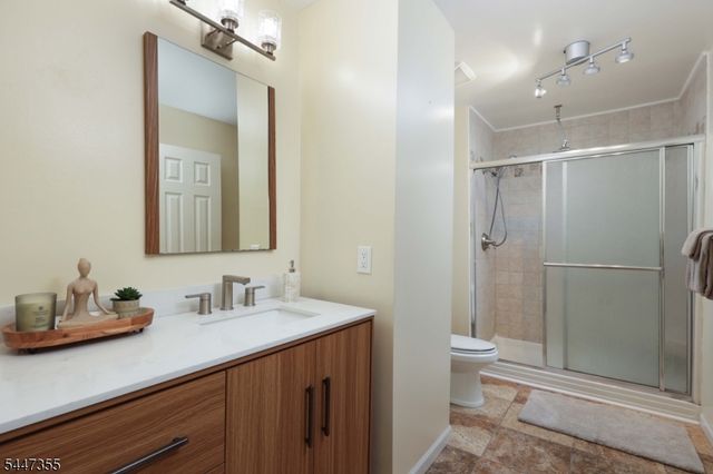 16 Yarmouth Ct, Scotch Plains Twp., NJ 07076