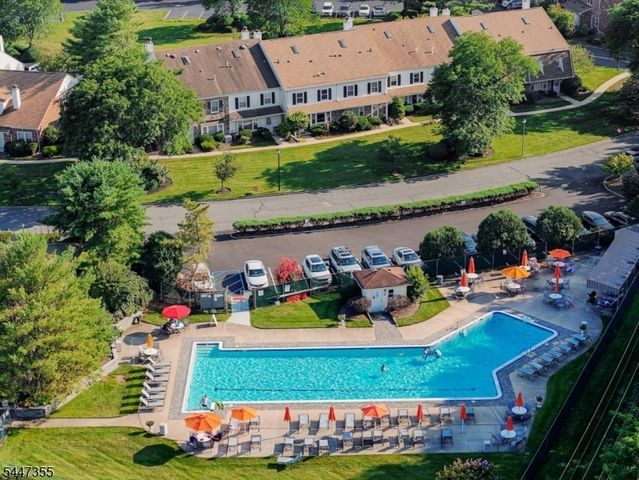 16 Yarmouth Ct, Scotch Plains Twp., NJ 07076