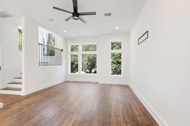 6725 Saint Augustine Street, Houston, TX 77021