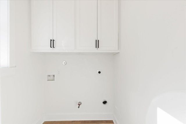 6725 Saint Augustine Street, Houston, TX 77021