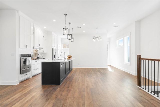 6725 Saint Augustine Street, Houston, TX 77021