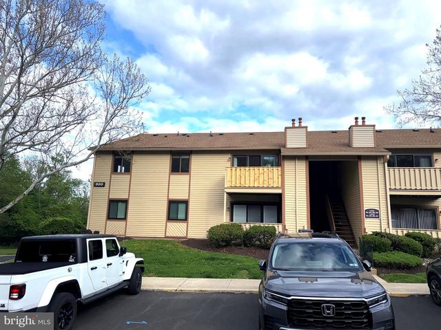 906 DOGWOOD CT, Lansdale, PA 19446