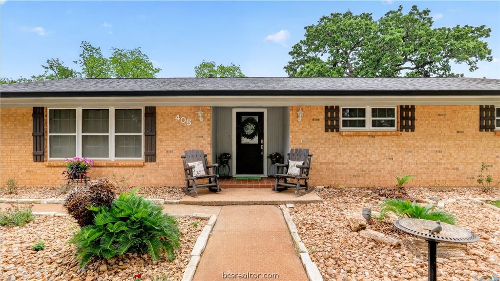 405 North Main Street, Franklin, TX 77856 — photo 3