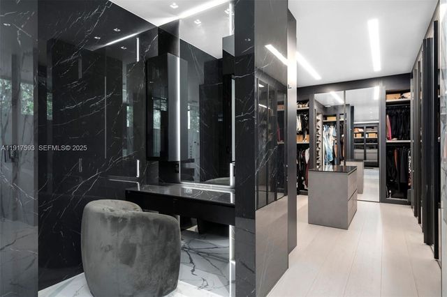 342 S Parkway, Golden Beach, FL 33160