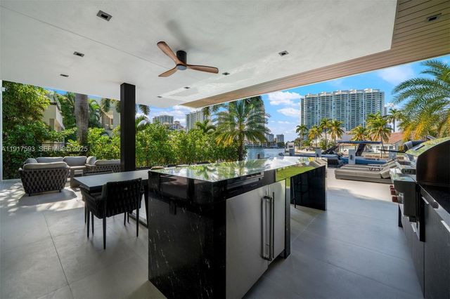 342 S Parkway, Golden Beach, FL 33160