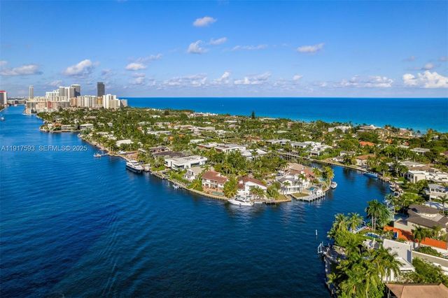 342 S Parkway, Golden Beach, FL 33160