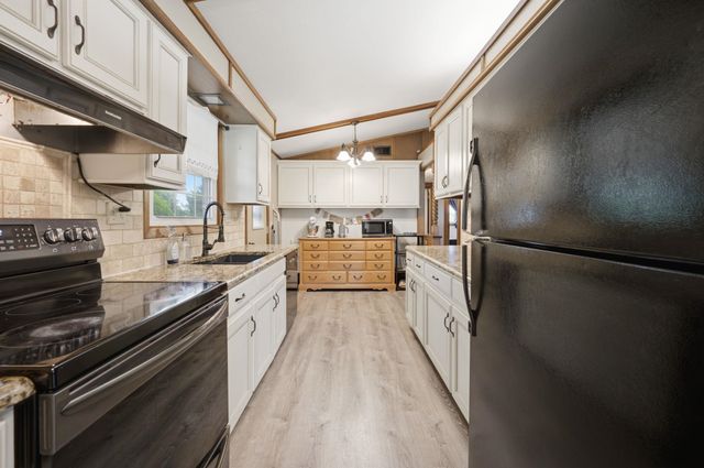 426 Village Rd, El Dorado, KS 67042