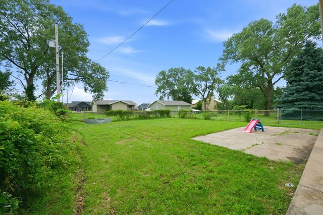 426 Village Rd, El Dorado, KS 67042