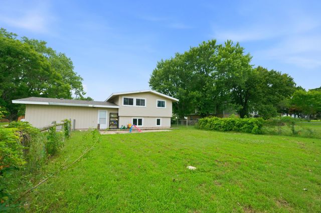 426 Village Rd, El Dorado, KS 67042