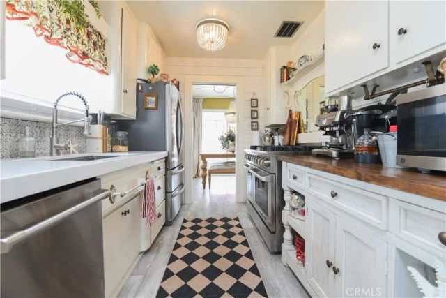 5554 Carson Road, Riverside, CA 92506