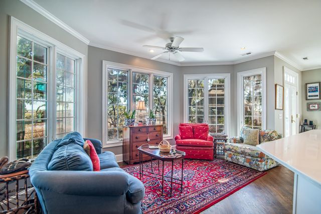 762 Wraggs Ferry Rd., Georgetown, SC 29440