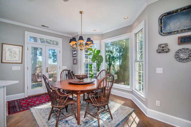 762 Wraggs Ferry Rd., Georgetown, SC 29440