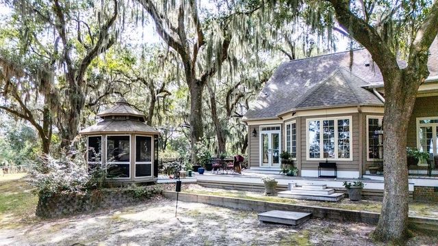 762 Wraggs Ferry Rd., Georgetown, SC 29440