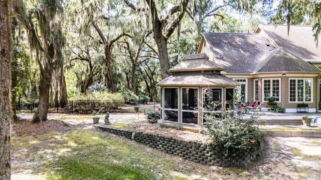 762 Wraggs Ferry Rd., Georgetown, SC 29440