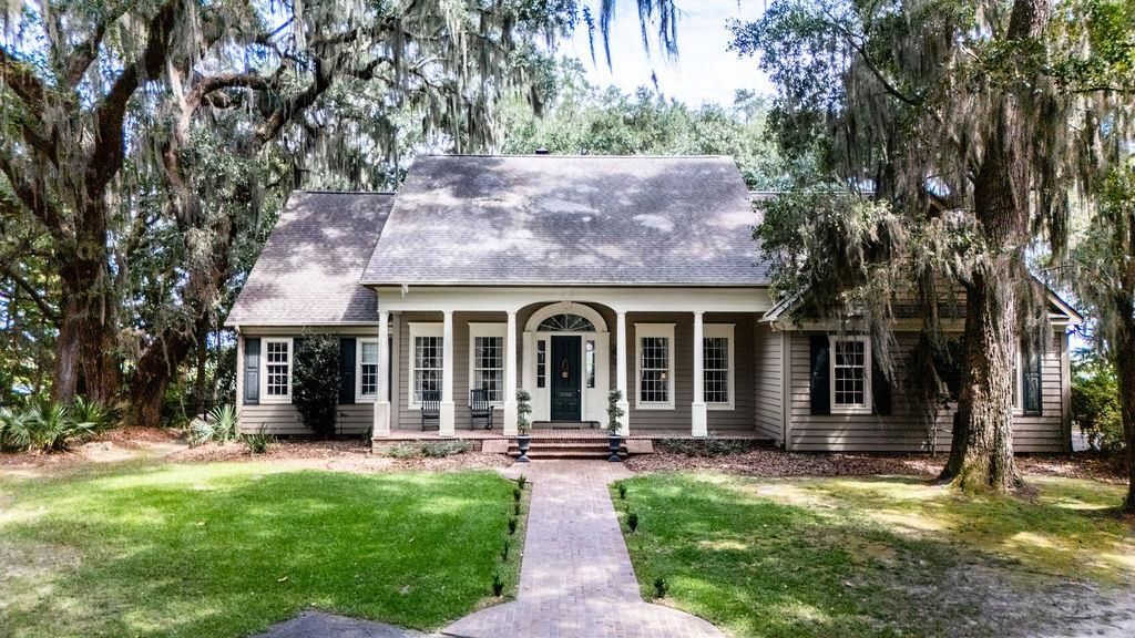 762 Wraggs Ferry Rd., Georgetown, SC 29440