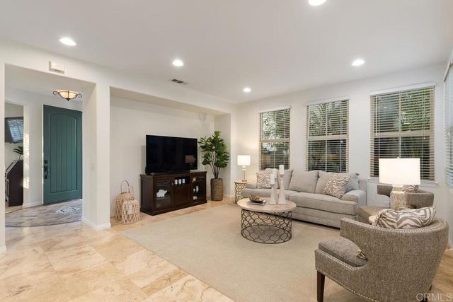 6095 Blue Dawn Trail, San Diego, CA 92130