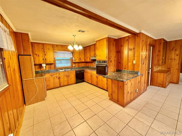 110 Bracelle Drive, Selma, AL 36701