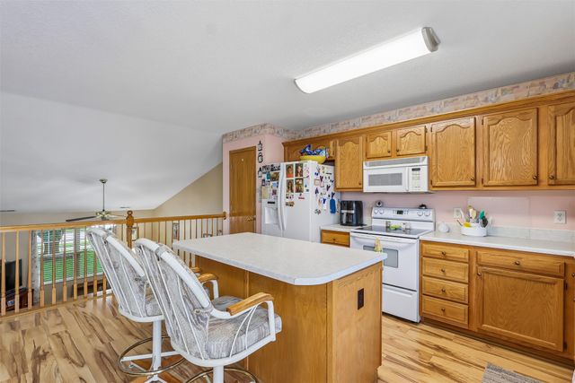 430 NE 60th Street, Pleasant Hill, IA 50327