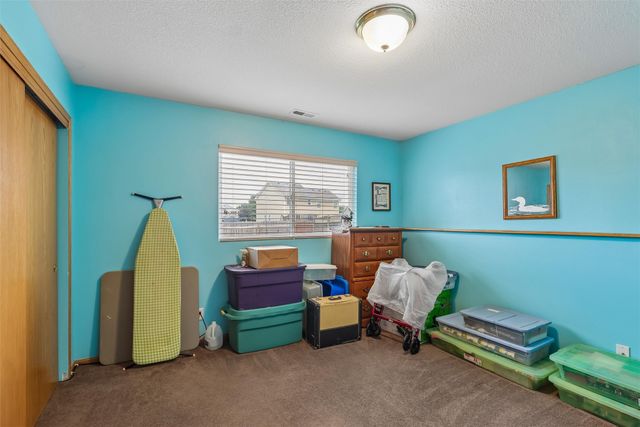 430 NE 60th Street, Pleasant Hill, IA 50327