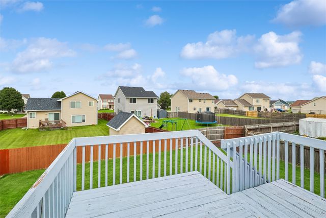 430 NE 60th Street, Pleasant Hill, IA 50327