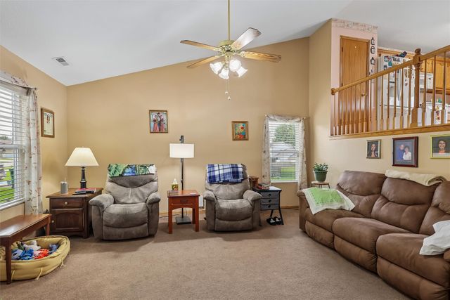 430 NE 60th Street, Pleasant Hill, IA 50327