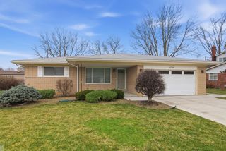 37769 Jerome Drive, Sterling Heights, MI 48312