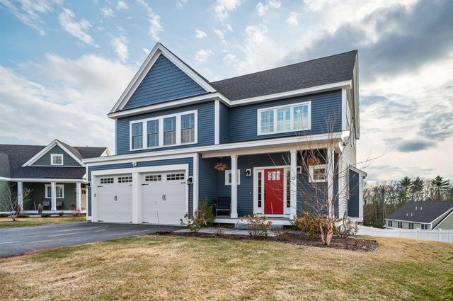 12 Summit Circle, Newmarket, NH 03857