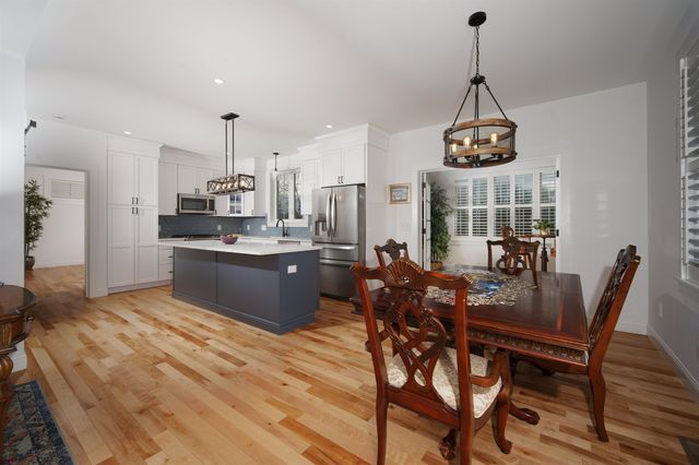 12 Summit Circle, Newmarket, NH 03857