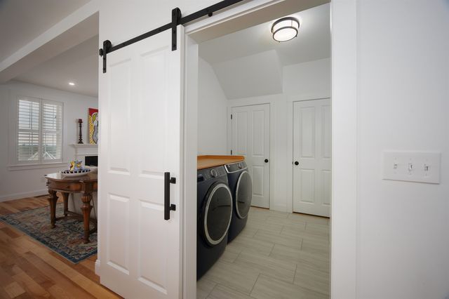 12 Summit Circle, Newmarket, NH 03857