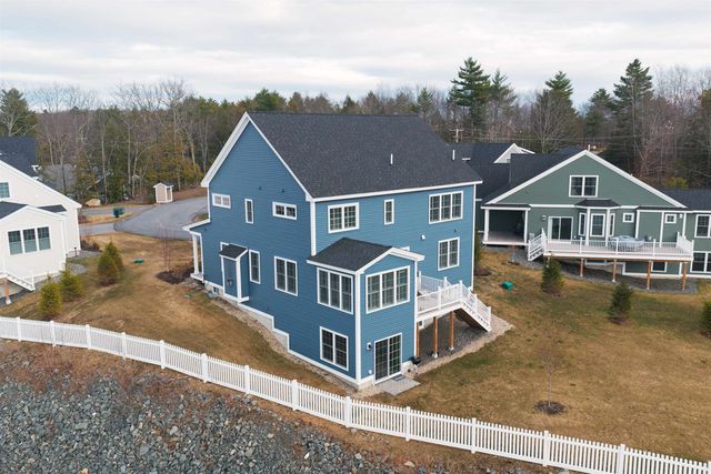 12 Summit Circle, Newmarket, NH 03857
