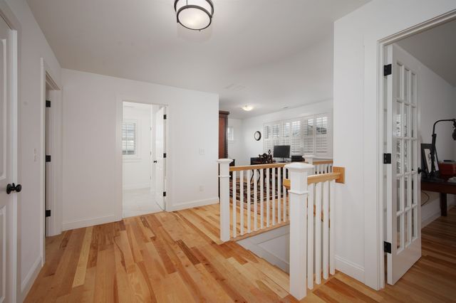 12 Summit Circle, Newmarket, NH 03857