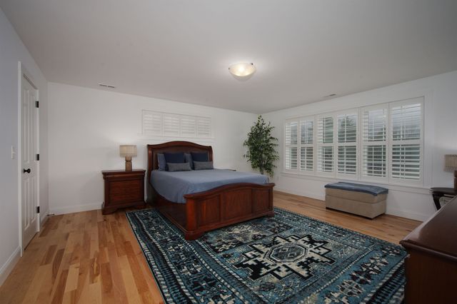 12 Summit Circle, Newmarket, NH 03857