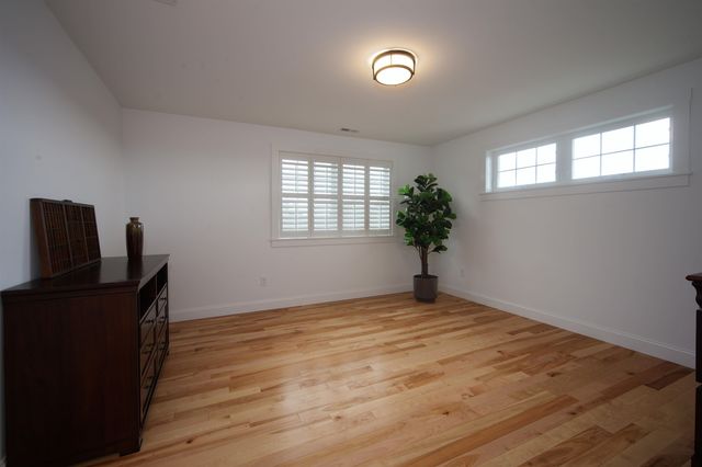 12 Summit Circle, Newmarket, NH 03857