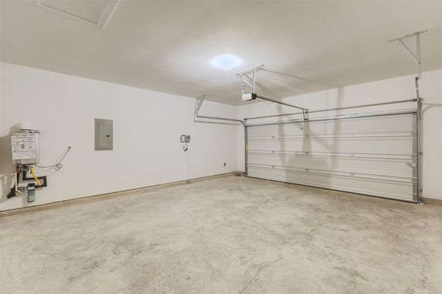 3918 Windy Whisper Drive, Brookshire, TX 77423