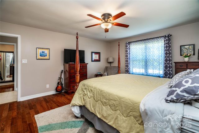 1082 Perth Road, Troutman, NC 28166